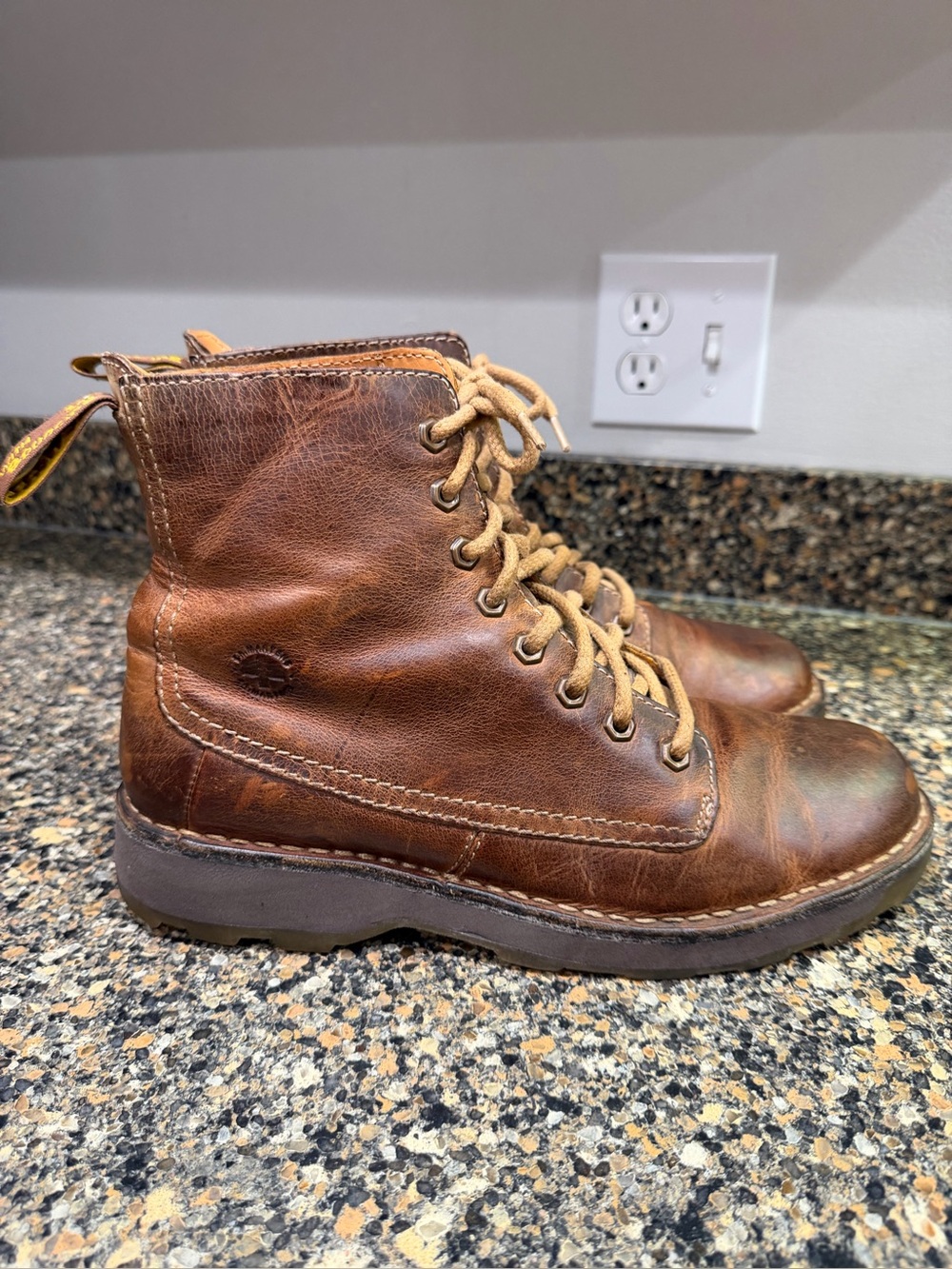 Men's dr martens 10  Brown Leather Lace-Up Work Boots